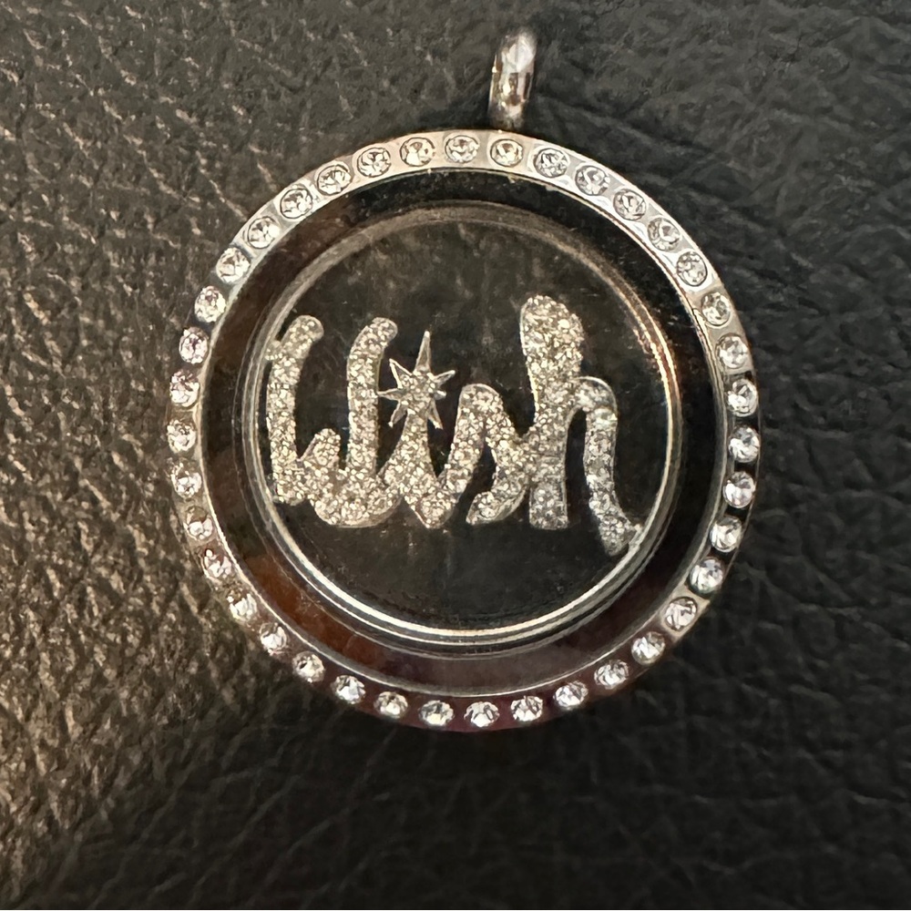 Origami owl living locket